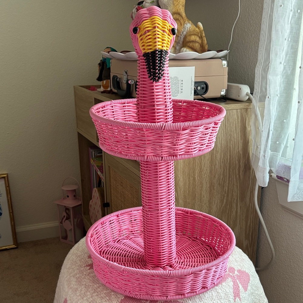 Flamingo tiered basket